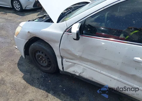 2004 Honda Accord 2.4 Lx из США, поврежденный, VIN 1HGCM563X4A073183